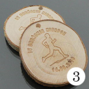 medal z drewna